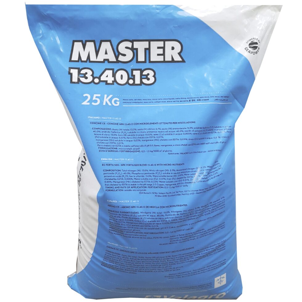 Добриво Майстер (Master) 13.40.13 - це добриво, що містить необхідні поживні елементи для рослин, з макро- і мікроелементами. Добре розчиняється у воді.