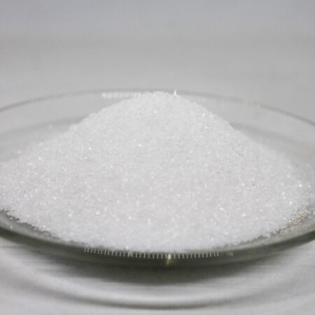 Монокалій фосфат (KH2PO4) - безбаластне калійно-фосфорне добриво, легко розчиняється у воді, використовується у якості кореневого підживлення, позакореневого підживленн